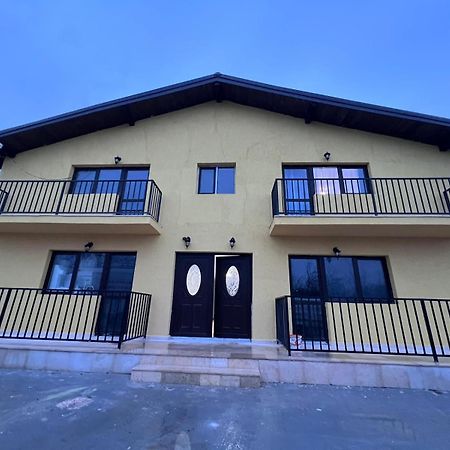 Casa Privata Airport Bucharest Therme Bucharest Balotesti Exterior photo